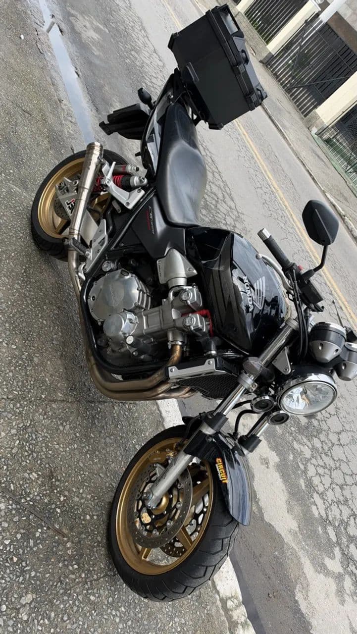 Cb 1300 super four 