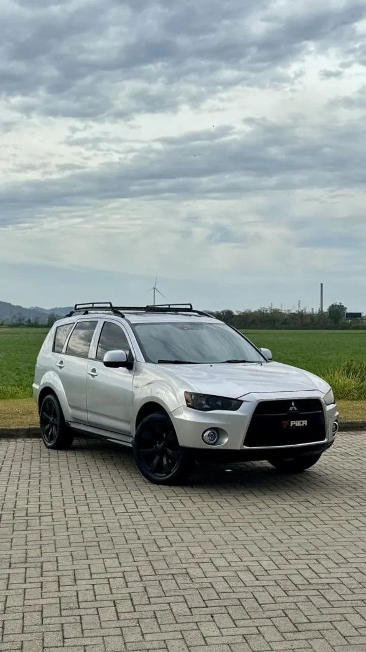 Mitsubishi Outlander 2.0 16V 160cv Aut. 2012