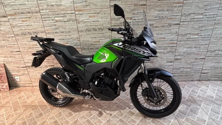 Moto muito nova