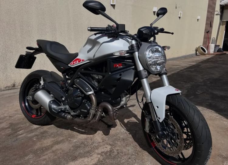 Ducati Monster 797