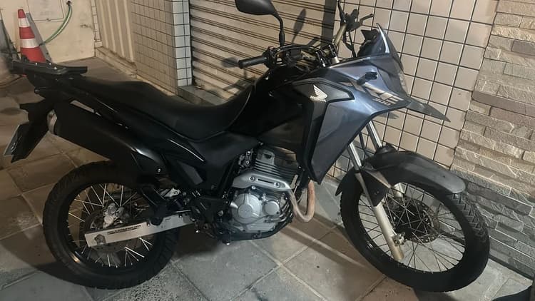Xre 300 2022