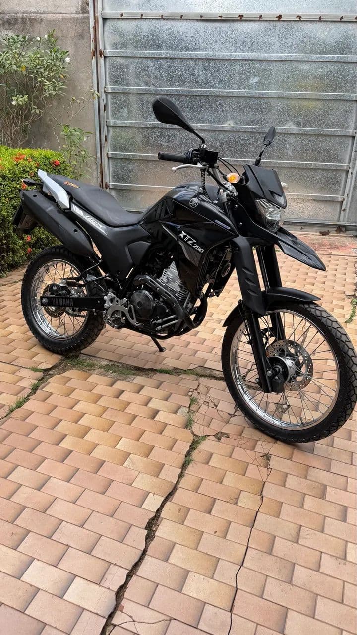 Lander XTZ 250 