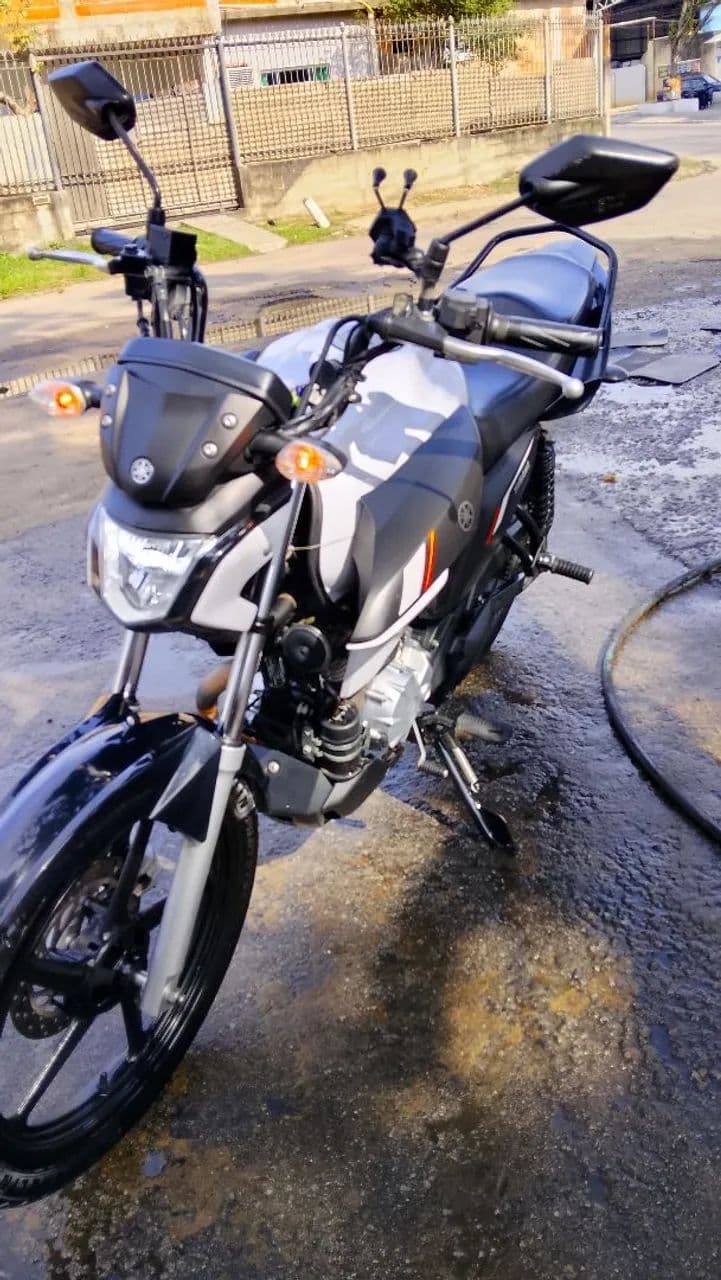 Vendo Factor semi-nova