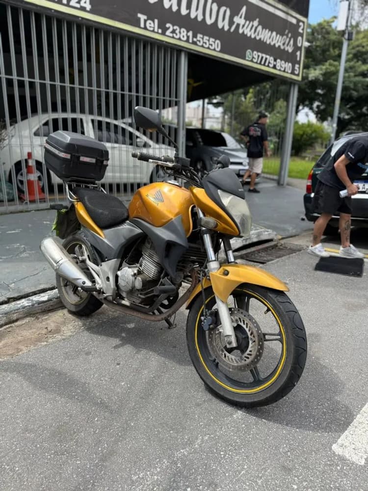 Honda cb 300