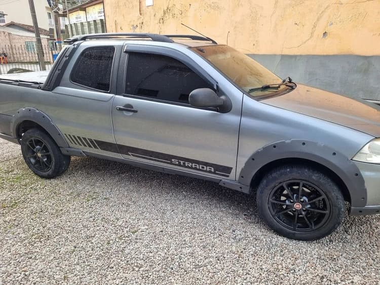 Fiat Strada Working 1.4 MPI Fire Flex 8V CD 2012
