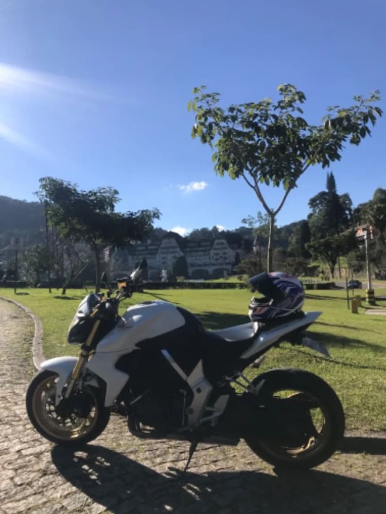 CB1000r