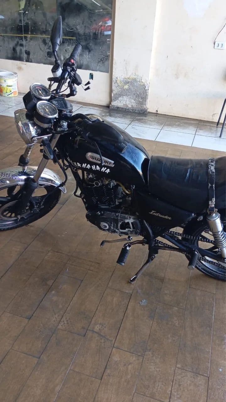 Suzuki intrude 2008