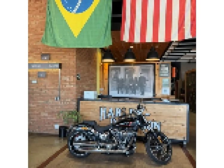 Harley-Davidson Softail Breakout SOFTAIL BREAKOUT