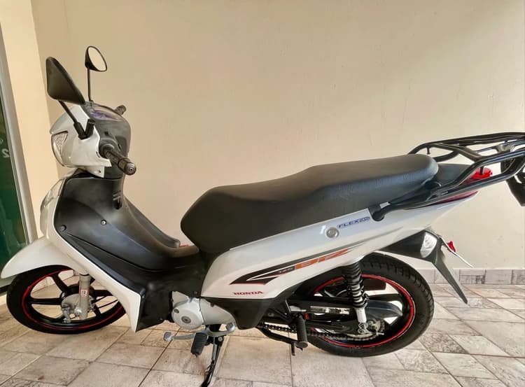 Vendo BIZ 2012 EX 