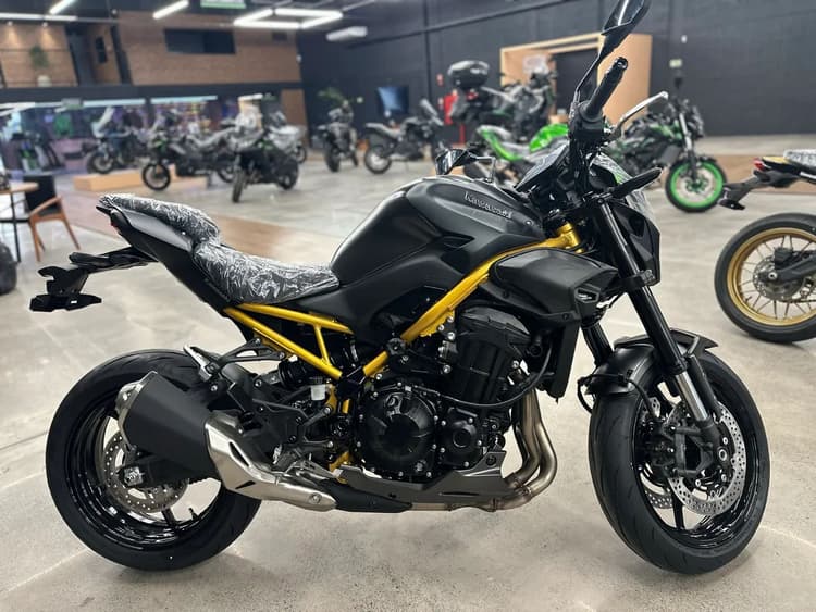 Z900