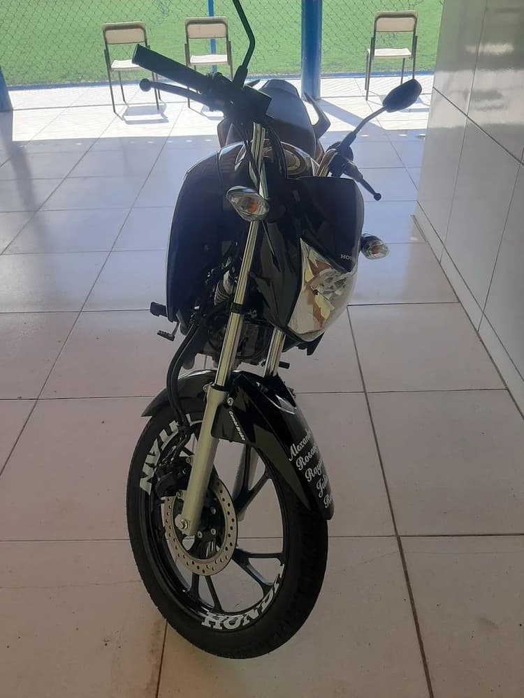 Titan 160 