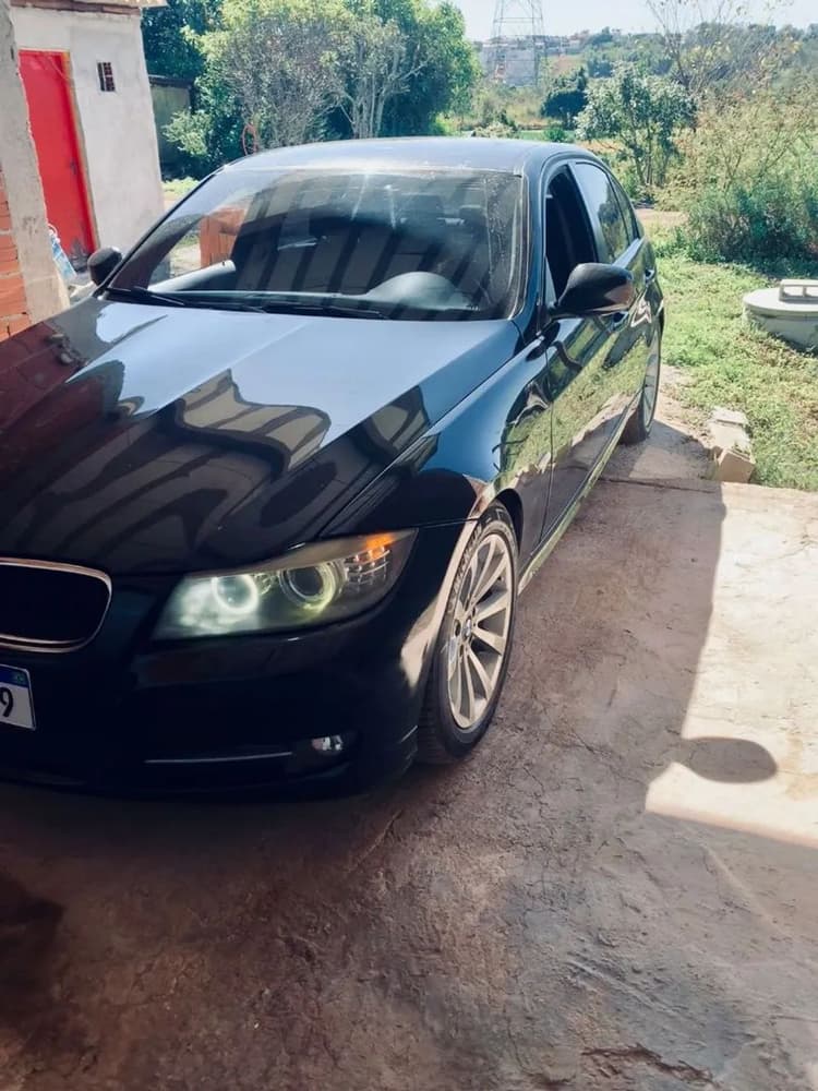 BMW 320I A 2010