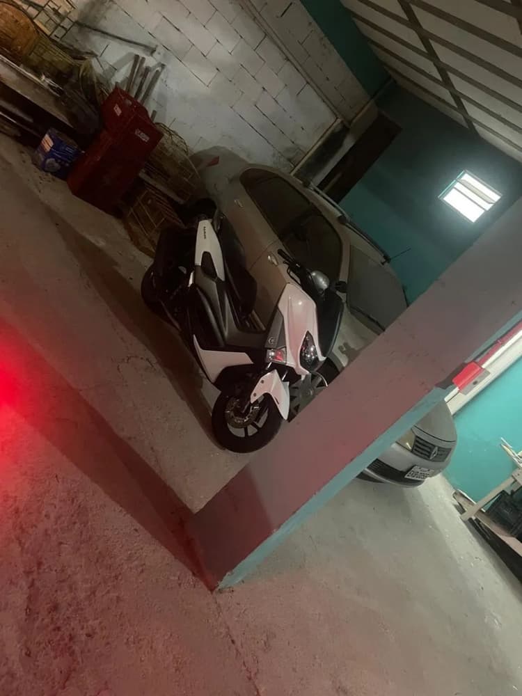 Moto,motocicleta,scooter,Nmax