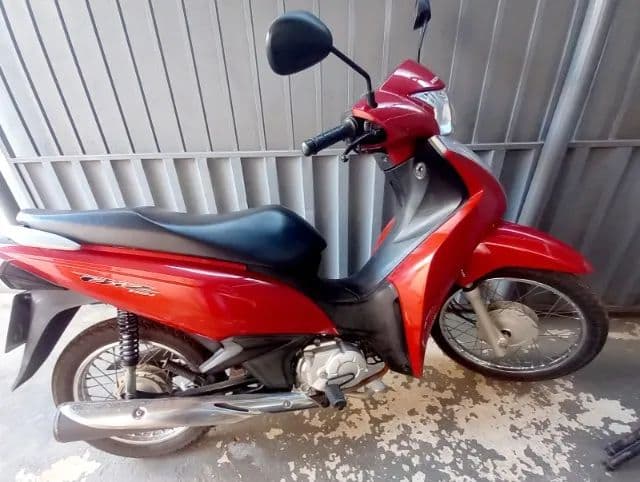 Moto usada ainda Nova 