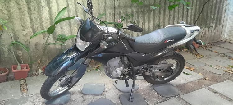 Vendo bros 2013 preta