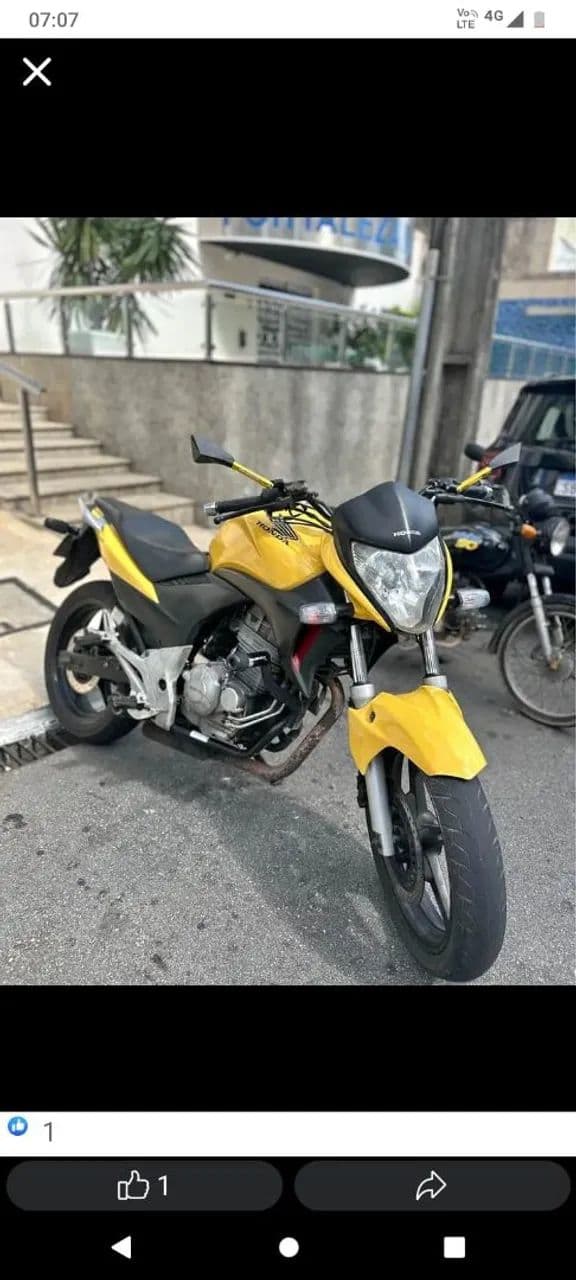 CB 300