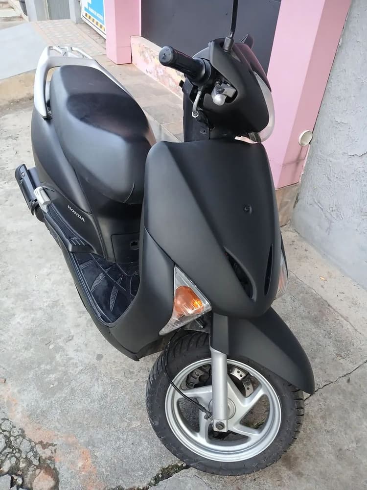 HONDA LEAD 