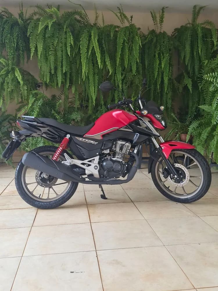 Honda titan 