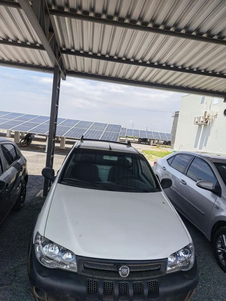 Fiat Strada 1.4 MPI Fire Flex 8V CE 2012