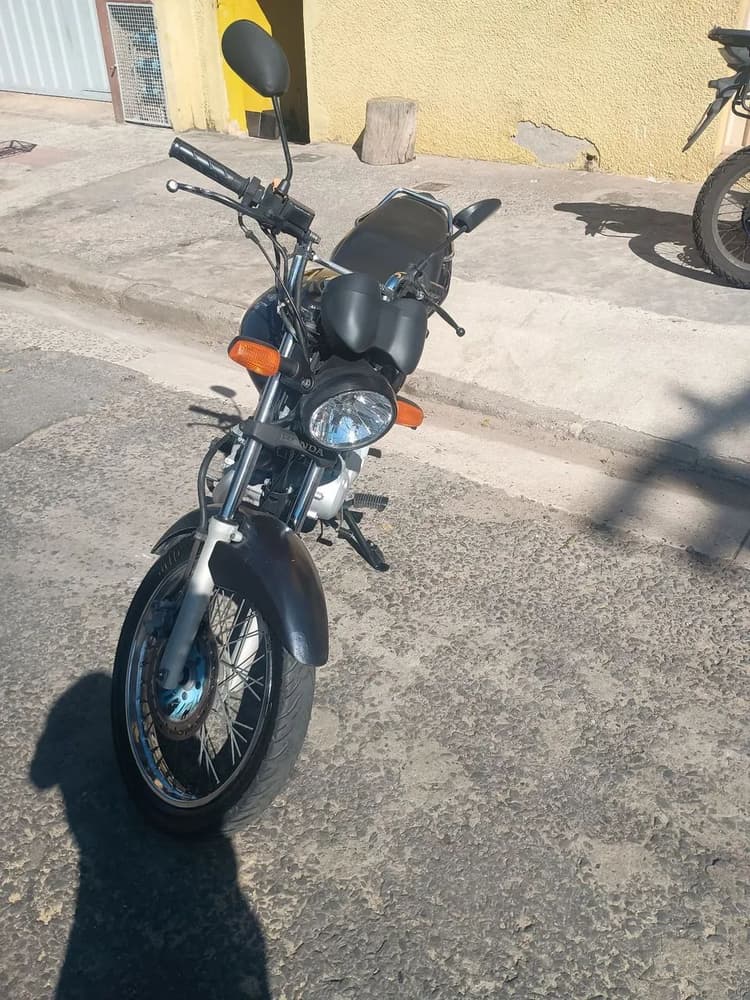 Vende ser moto