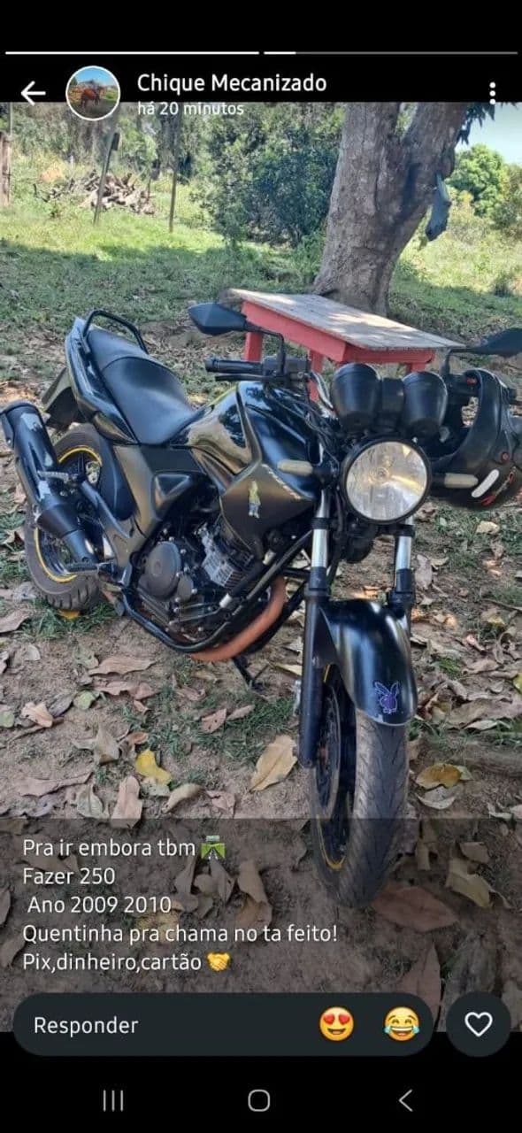 Moto a venda