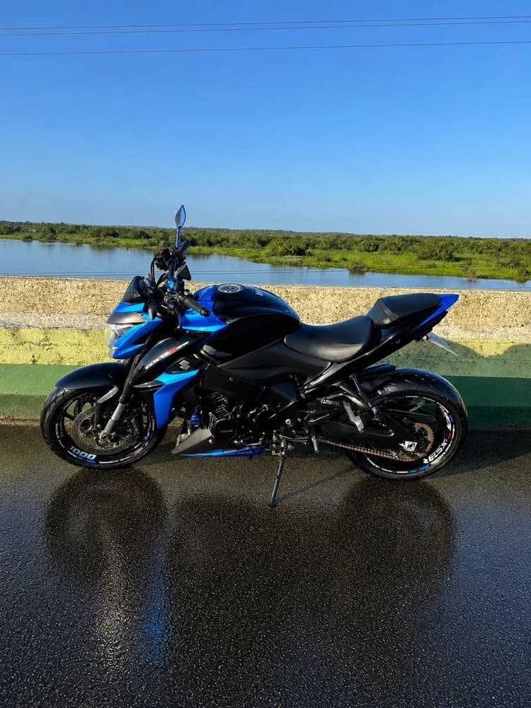 Vendo GSX S1000 ,extra .