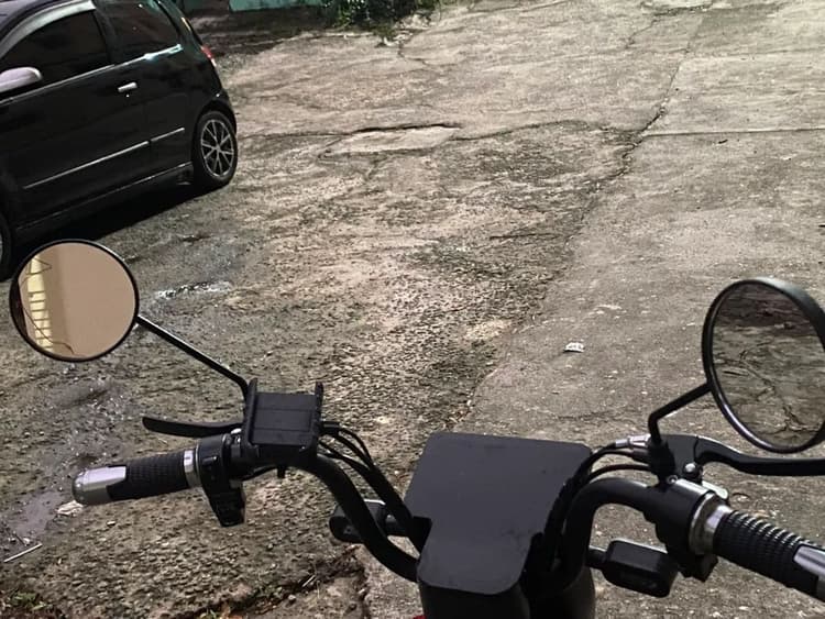 Scooter Elétrica (ESTADO DE NOVA)
