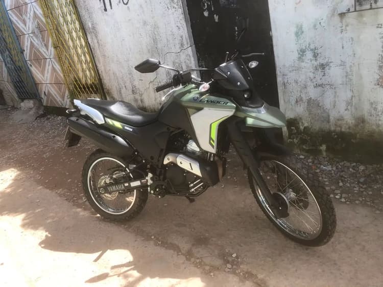 Lander 2025 7 mil rodando 