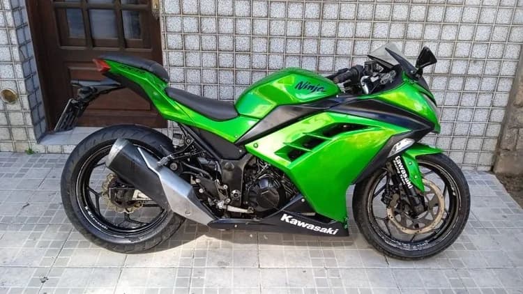 Ninja 300 