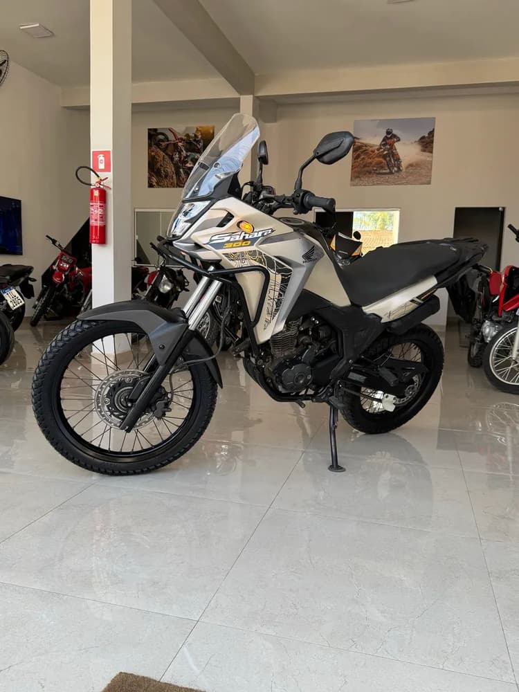 Sahara 300 adventure 2024