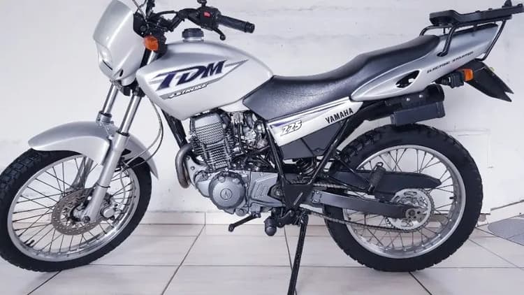 TDM 225 PRATA 2003