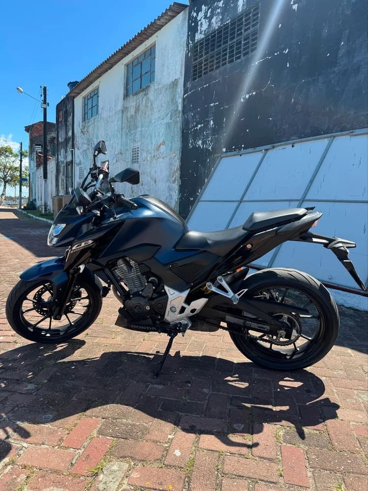 CB 300 TWISTER