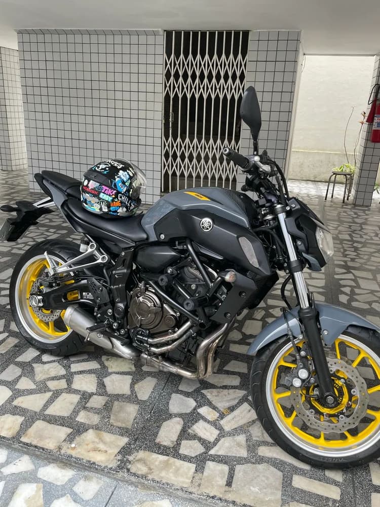 YAMAHA MT-07