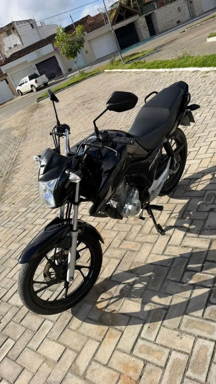 Titan 160