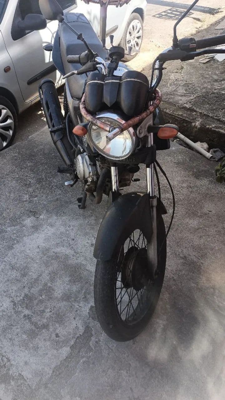 YBR 125 SIMPLES
