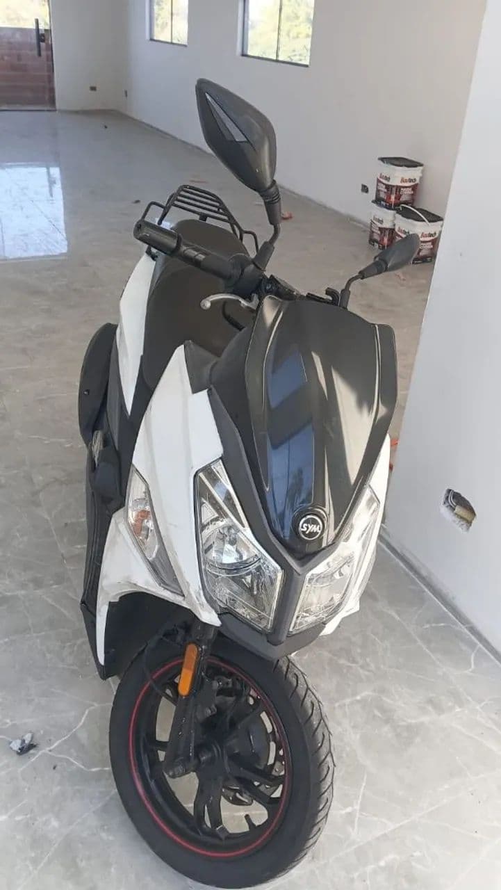 Dafra cruisym 150cc