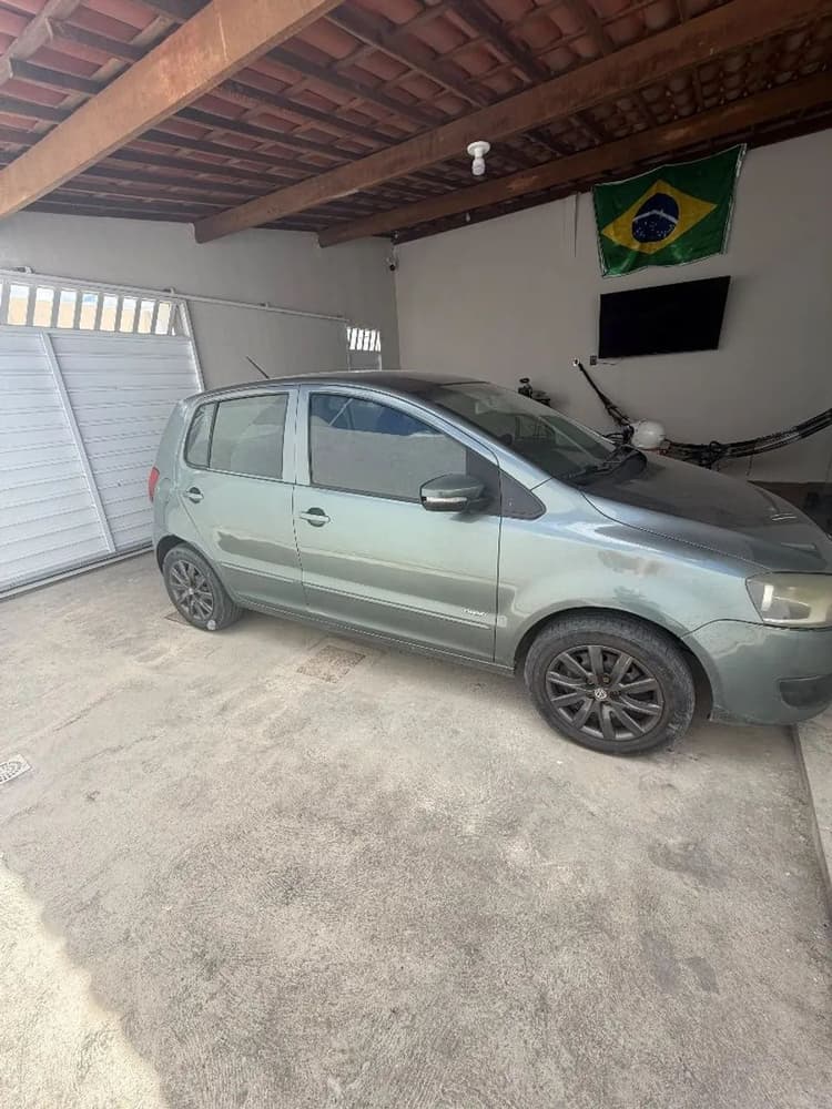 Volkswagen Fox 1.0 MI Total Flex 8V 5P 2012