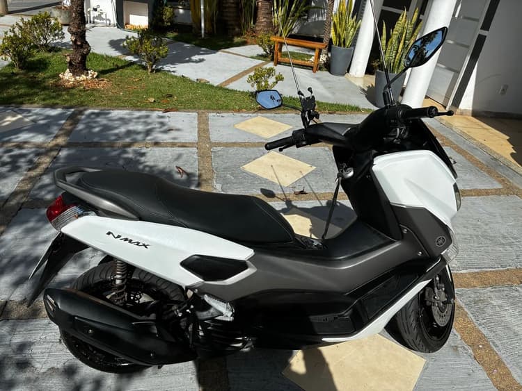 Yamaha Nmax 160 impecável 