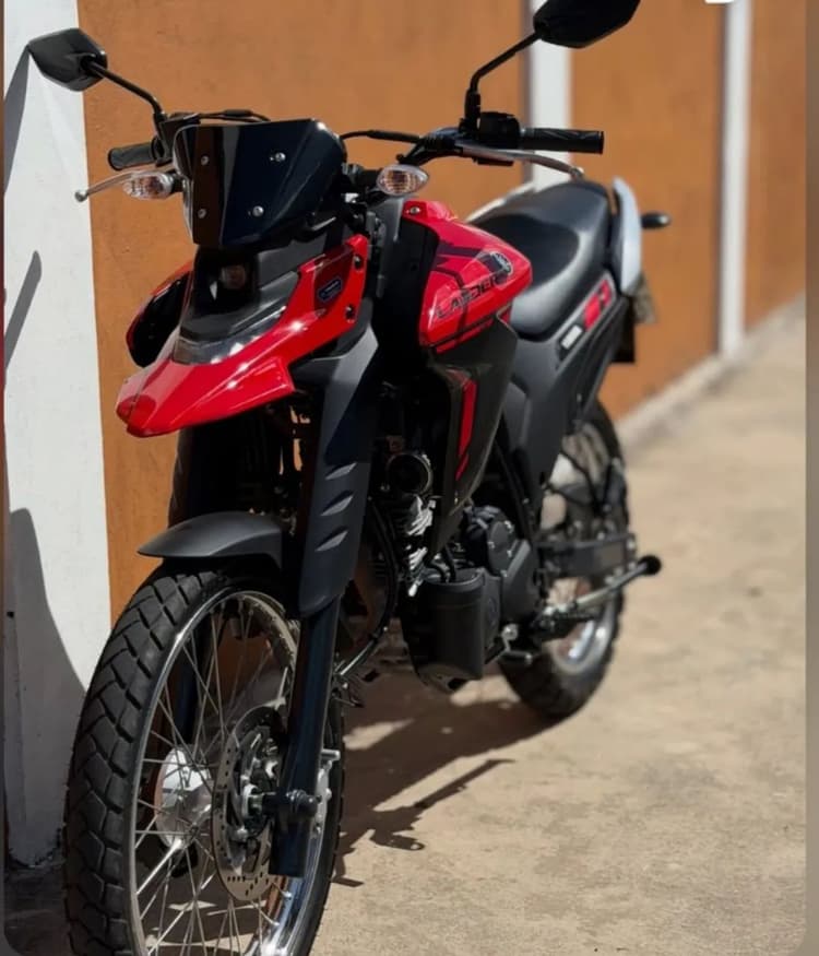Vendo YAMAHA LANDER