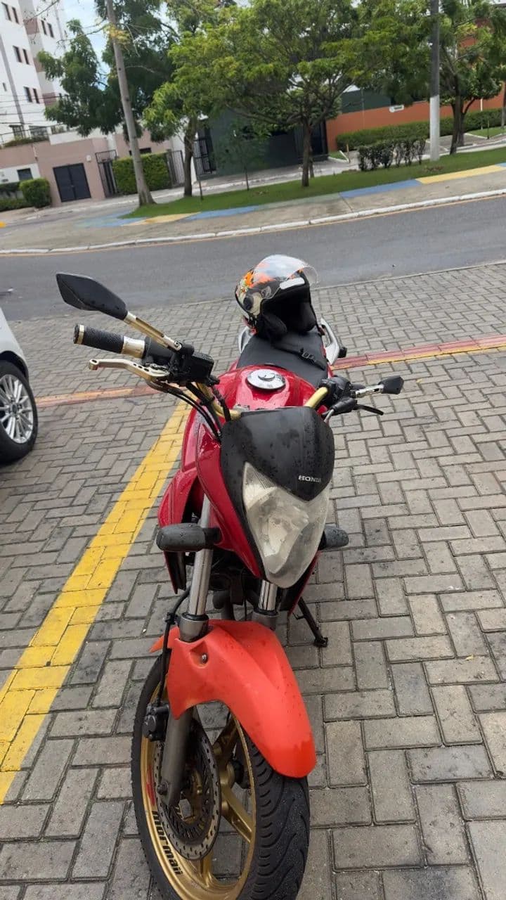 Vendo moto cb300 ano 2015
