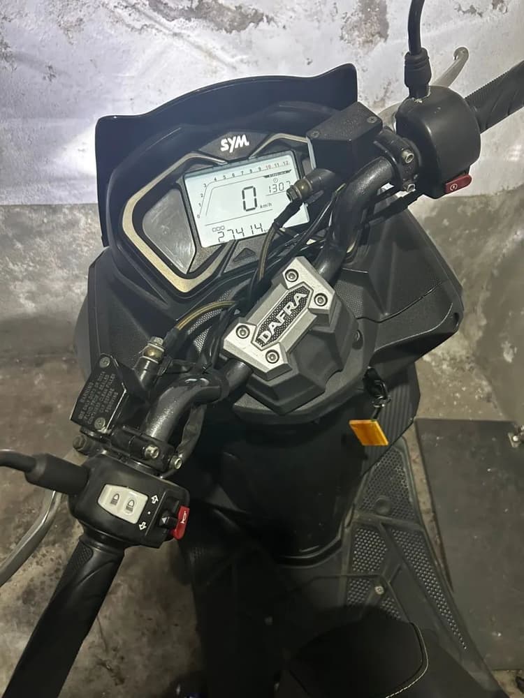 Moto Dafra Cruisym 