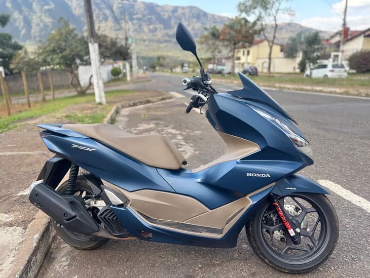 PCX DLX 160 2024 