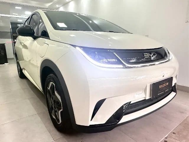 BYD Dolphin EV (Elétrico) 2026