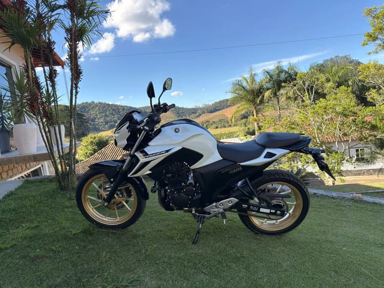 Fazer 250 2025