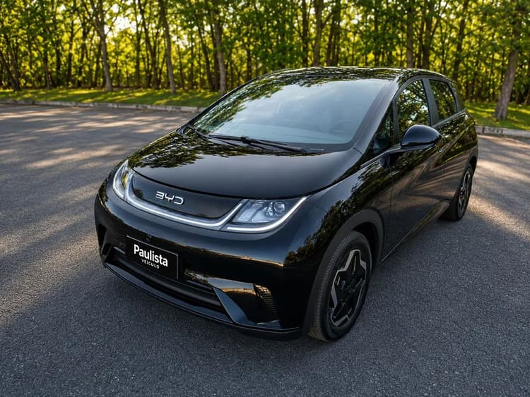 BYD Dolphin EV (Elétrico) 2025