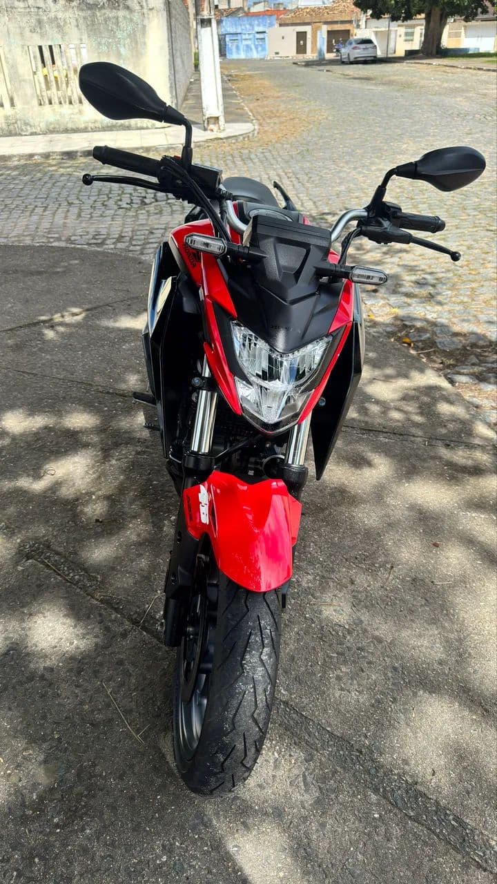 CB 300F Twister Abs