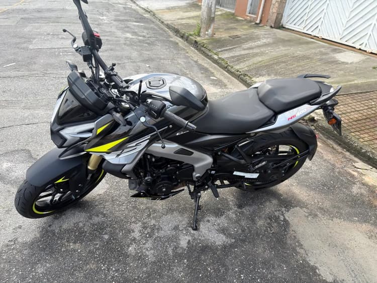Bajaj Ns400z