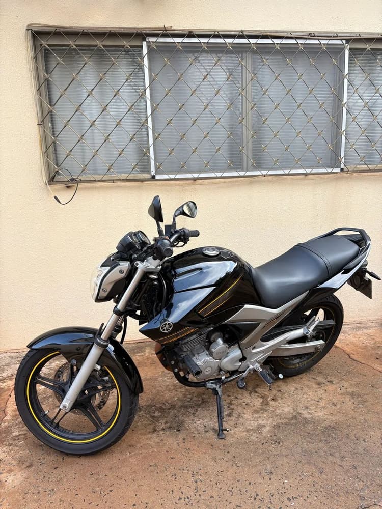 Fazer 250