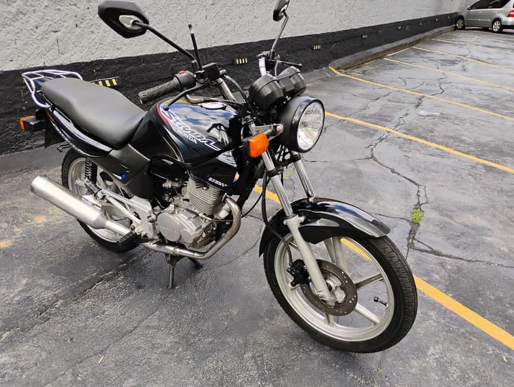 Cbx 200 strada