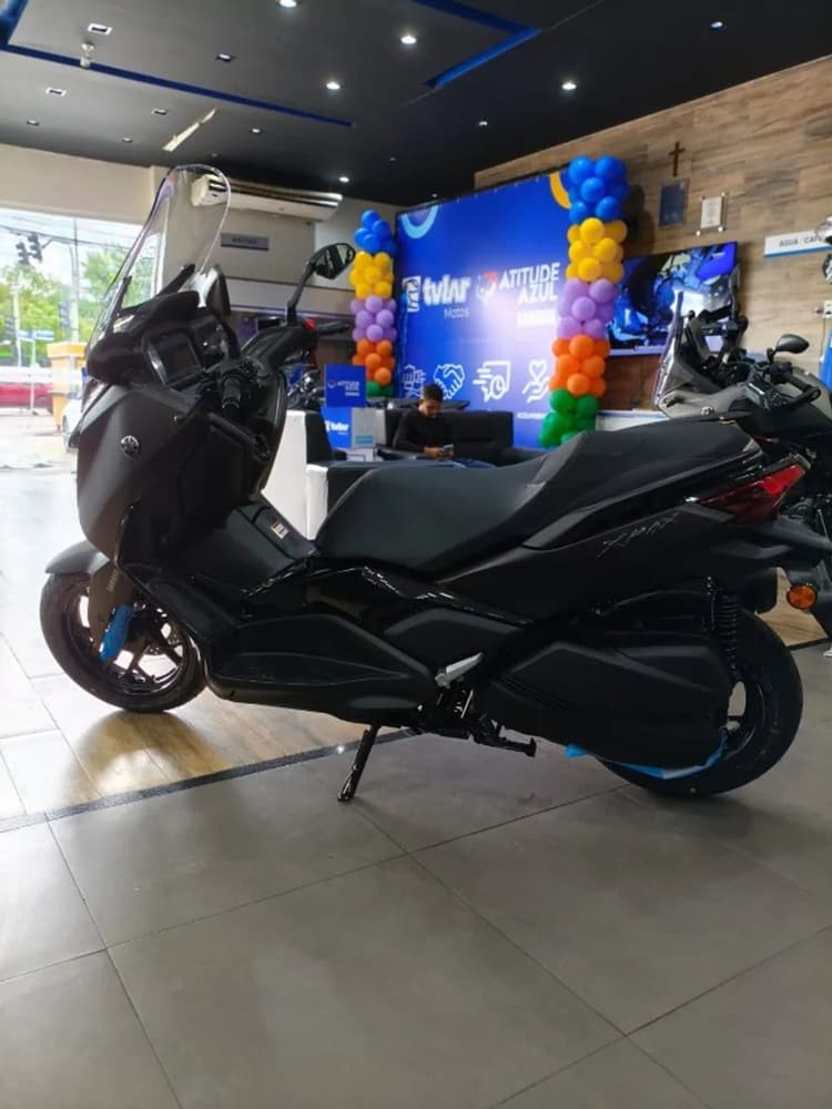 NOVA XMAX 300 CONNECTED 2026 - 0KM